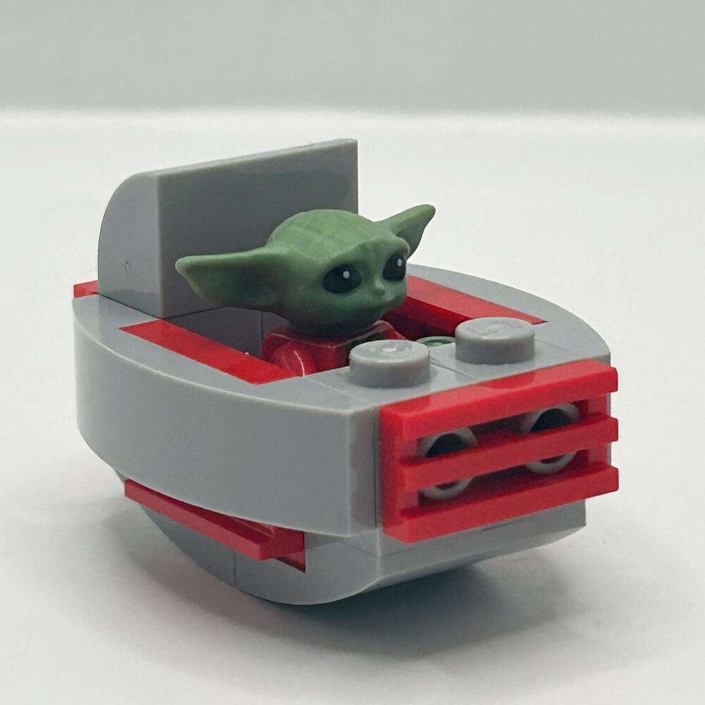 Lego Star Wars - Grogu Red Sweater Christmas Advent Calendar 75307 sw1173 EUC
